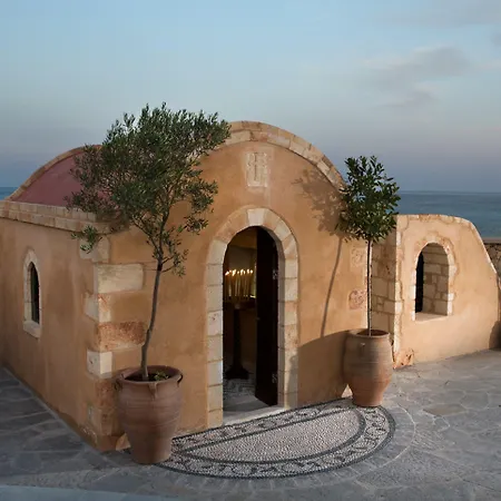 ホテル Aquagrand Artistic Luxury - Adults Only リンドス